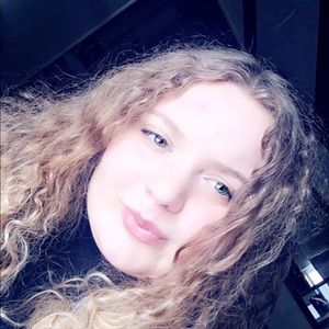 Meet your Posher, Mckenzie